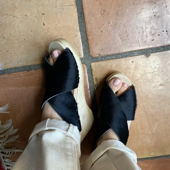 Like new No.6 clog wedges - Picture 3 of 4